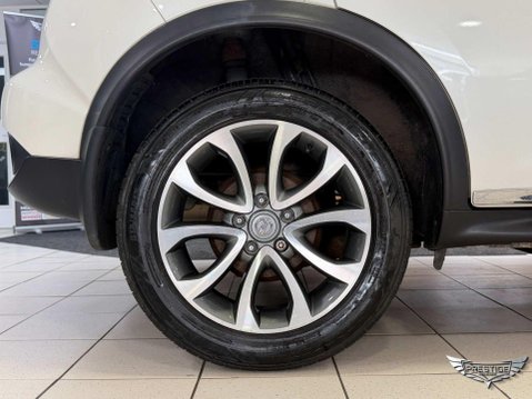 Nissan Juke 1.2 DIG-T Tekna Euro 6 (s/s) 5dr 74