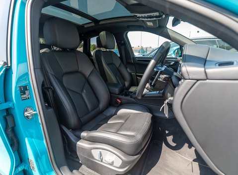 Porsche Macan S 12
