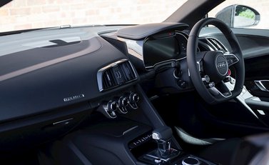 Audi R8 V10 Plus Spyder 16