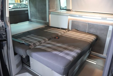 Volkswagen California OCEANI 4MOTION DSG HUGE SPEC VERY RARE  5 YEAR WARRANTY FROM NEW  4 BERTH 33