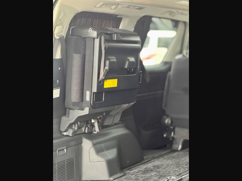 Toyota Vellfire V6 Sunroof 54