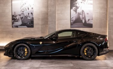 Ferrari 812 Superfast 2