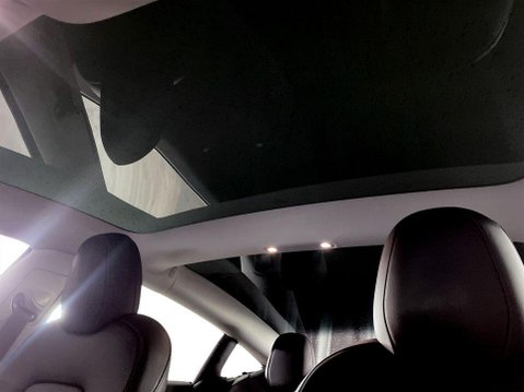 Tesla Model 3 (Dual Motor) Long Range Saloon 4dr Electric Auto 4WDE (346 ps) Full Leather 17