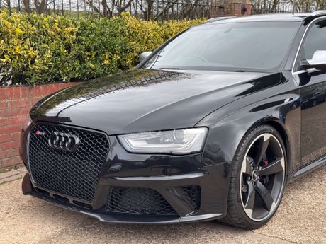 Audi RS4 4.2 RS 4 FSI Quattro Auto 4WD 5dr 12