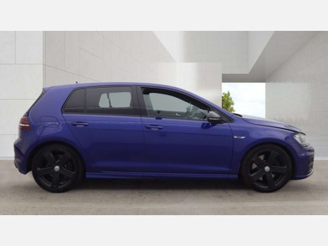 Volkswagen Golf 2.0 Golf R DSG 4WD 5dr 9
