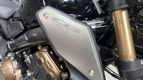 Honda CB650R 2020 NEO SPORT CAFE 9K MODERN CLASSIC 650CC 41