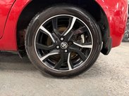 Toyota Yaris 1.33 Dual VVT-i Design Euro 6 5dr 14