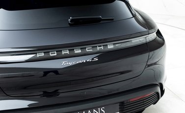 Porsche Taycan 4S Sport Turismo 25