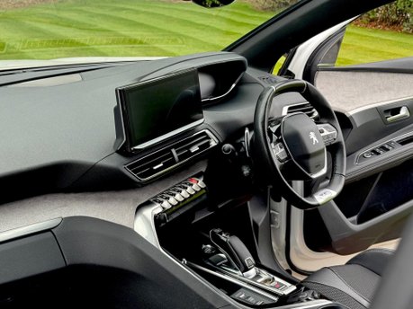 Peugeot 3008 PURETECH S/S GT 14