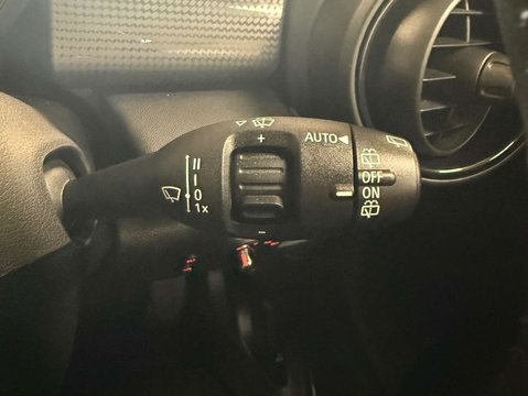 Mini Hatch 1.5 Cooper 3dr 18