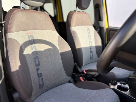 Fiat Panda 0.9 Panda Cross TwinAir 4WD 5dr 17