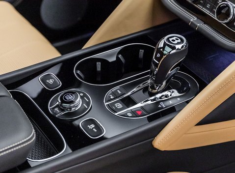 Bentley Bentayga V8 18