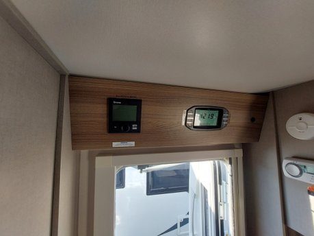 Swift Edge 466 2022 Icon Special Edition 19