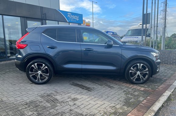 Volvo XC40 2.0 T4 INSCRIPTION PRO AUTO PETROL 7