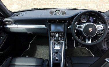 Porsche 911 (991) Carrera 4S 10