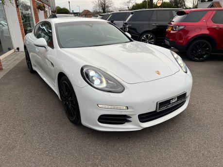 Porsche Panamera 3.0D V6 Hatchback 5dr Diesel TiptronicS Euro 5 (s/s) (300 ps) 9