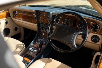 Bentley Continental R 19