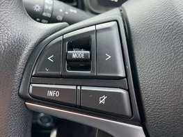 Suzuki Ignis 1.2 Ignis SZ-T DualJet 5dr 38