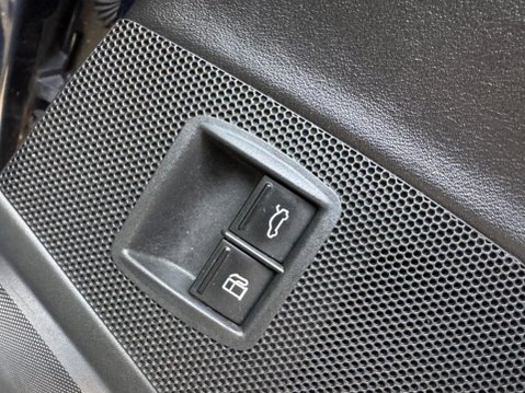 Volkswagen CC 2.0 TDI BlueMotion Tech R-Line DSG Euro 6 (s/s) 4dr 28