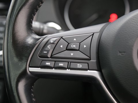 Nissan Qashqai 1.5 dCi Tekna Euro 6 (s/s) 5dr 11