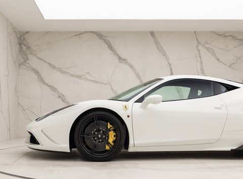 Ferrari 458 Speciale 22