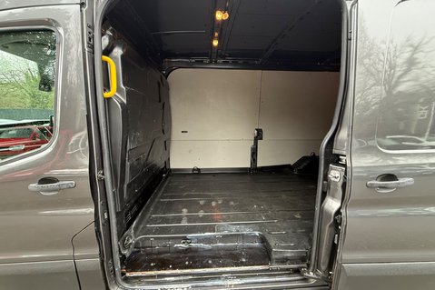 Ford Transit 350 LIMITED ECOBLUE - RARE SPEC VAN - L3H2 - CRUISE -CAMERA - LWB MID ROOF 38