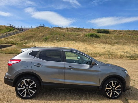 Nissan Qashqai 1.5 dCi Tekna 2WD Euro 6 (s/s) 5dr 12