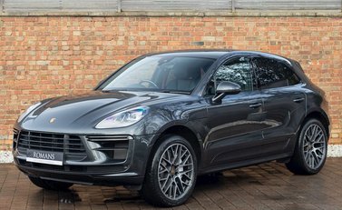 Porsche Macan Turbo 6