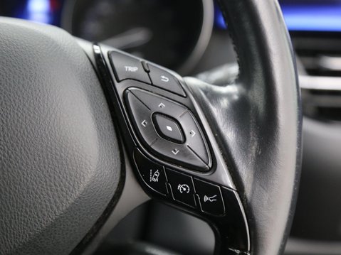 Toyota C-HR 1.8 VVT-h Dynamic CVT Euro 6 (s/s) 5dr 12