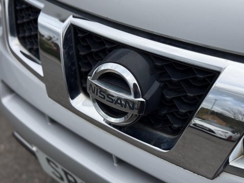 Nissan X-Trail 2.0 dCi Tekna Auto 4WD Euro 5 5dr (AVM) 13