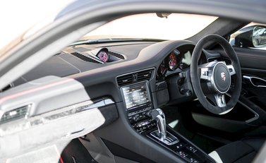 Porsche 911 (991) GT3 14