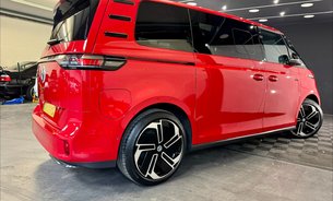 Volkswagen Id.Buzz GTX Heat Pump Front Massage Captains Seats 6 Seater Pano Roof  1 Owner VATQ 6