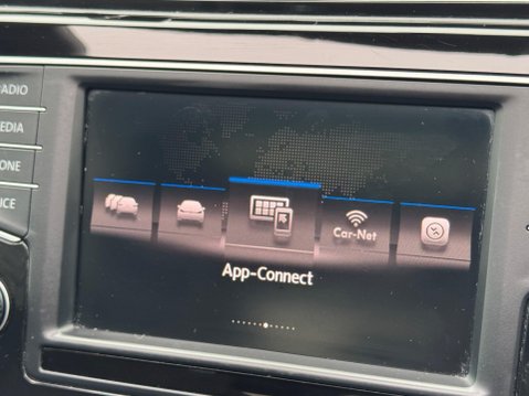 Volkswagen Touran 1.6 TDI BlueMotion Tech SE Family DSG Euro 6 (s/s) 5dr 23