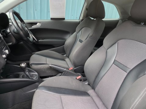 Audi A1 sport tfsi 1lt 10