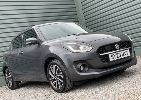 Suzuki Swift SZ5 DUALJET MHEV 3