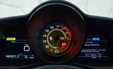 Ferrari 488 SPIDER 21