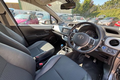 Toyota Yaris T SPIRIT HYBRID.. AUTOMATIC.. 13 SERVICES..1 PREVIOUS KEEPER.. £20 R/TAX 2