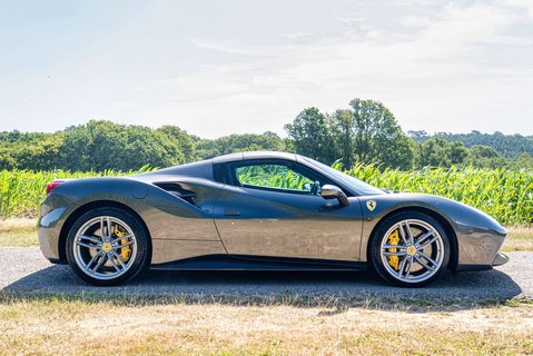 Ferrari 488 Spider 30