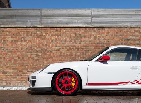 Porsche 911 GT3 RS (997.2) 32