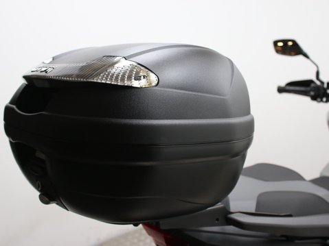 Honda ADV 350 ADV 350 A-R 18