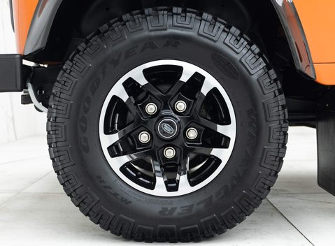 Land Rover Defender 110 Adventure Edition 17