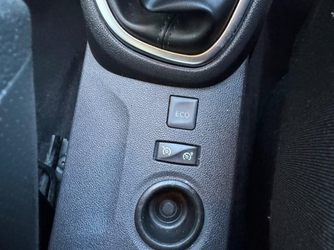 Renault Captur 0.9 TCe ENERGY Iconic Euro 6 (s/s) 5dr 20