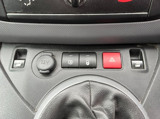 Peugeot Partner SWB L1H1 Low Roof Professional Air Con EURO 6 NO VAT 26