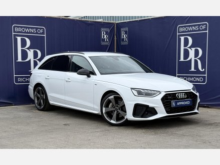 Audi A4 2.0 TDI 40 Black Edition Estate 5dr Diesel S Tronic quattro Euro 6 (s/s) (1