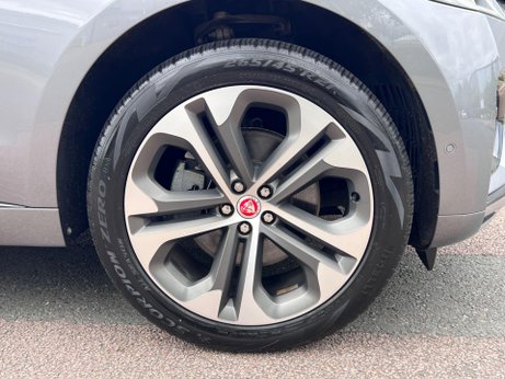 Jaguar F-Pace 2.0 D200 MHEV R-Dynamic HSE Auto AWD Euro 6 (s/s) 5dr 55