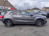 Mercedes-Benz GLA GLA 180 URBAN EDITION 6