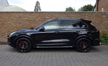 Porsche Cayenne Turbo 26