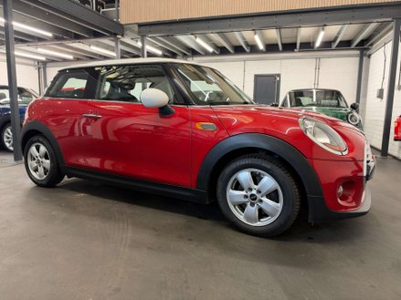 Mini Hatch 1.5 Cooper Auto 3dr