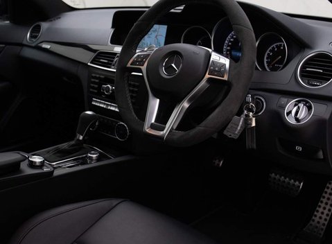 Mercedes-Benz C Class C63 AMG Edition 11