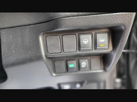 Nissan Qashqai DIG-T TEKNA DCT 25